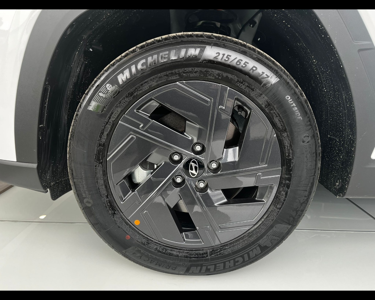 Foto HYUNDAI TUCSON MY26 1.6TGDI DCT 150 DARKLINE+TT