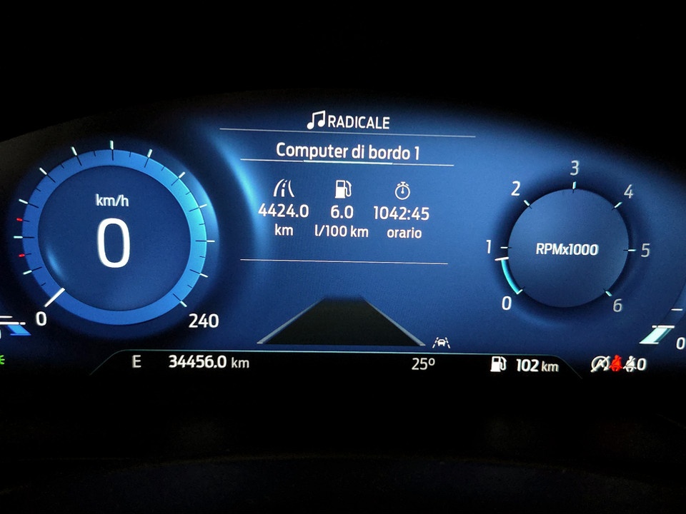 FORD Kuga 1.5 ecoblue Titanium Business 2wd 120cv Diesel usato - 8