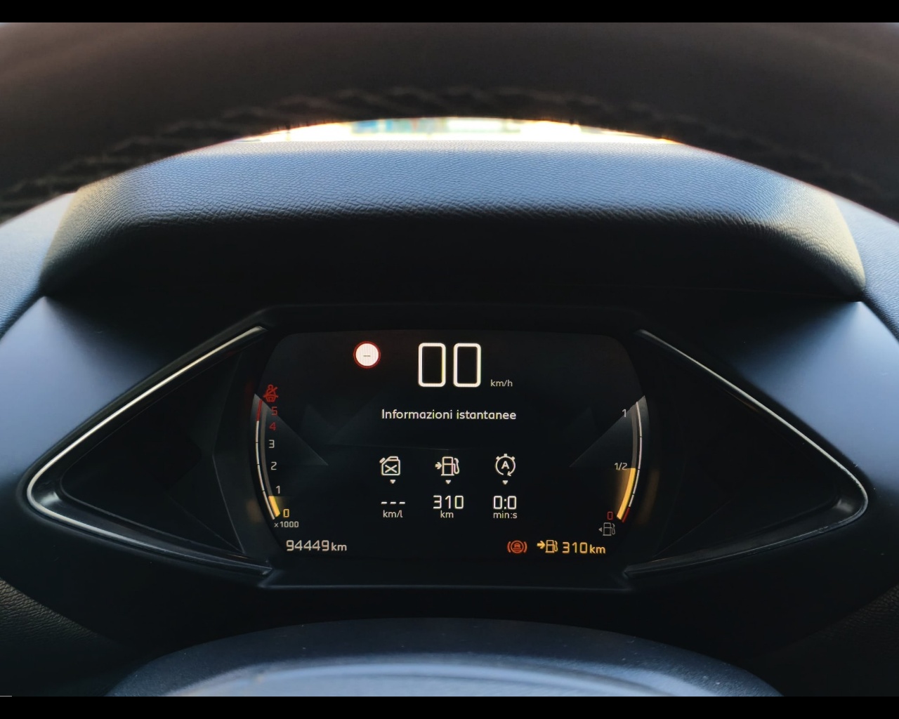 Foto DS DS3 Crossback 1.5 bluehdi So Chic 100cv