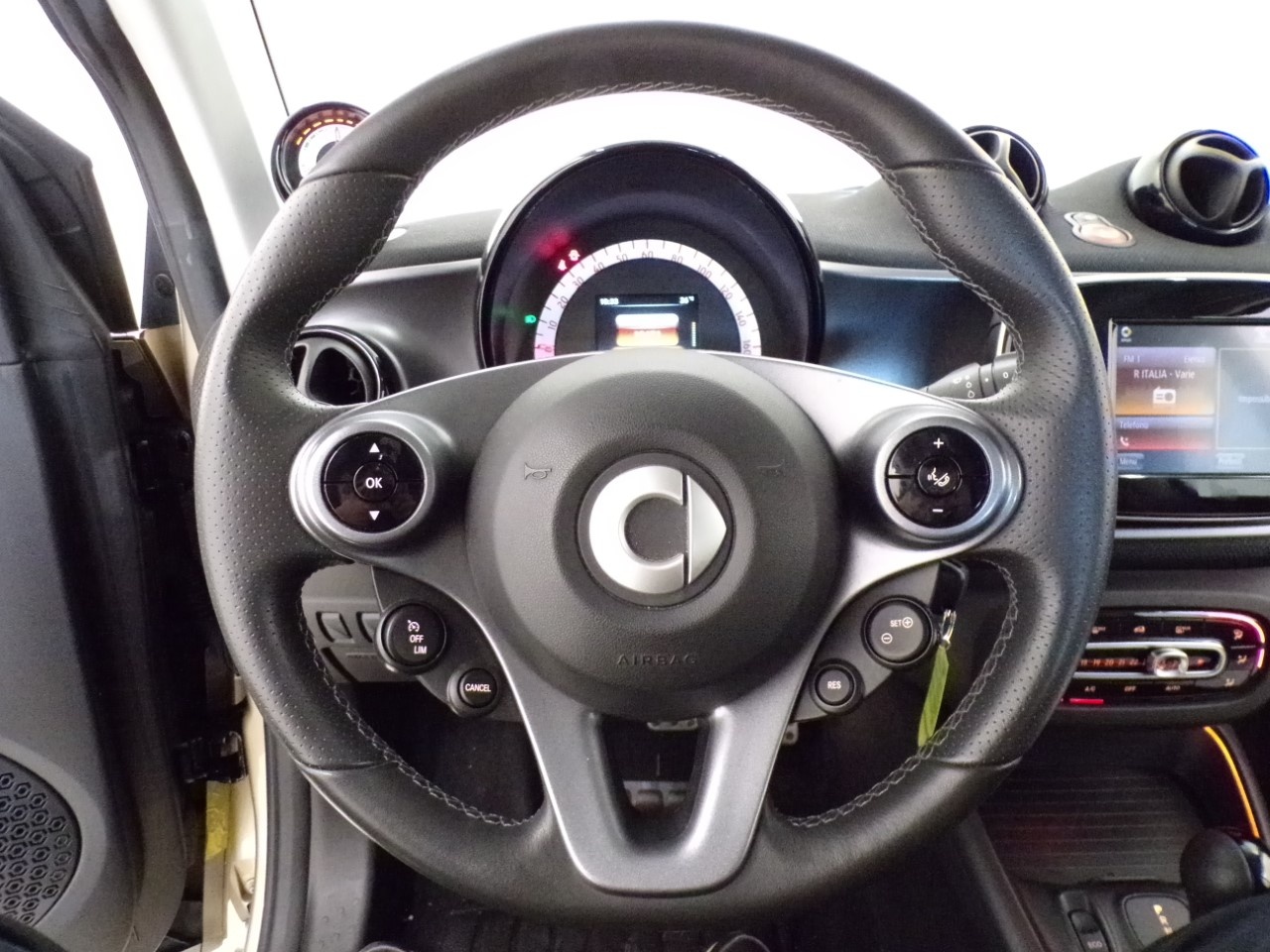 smart fortwo fortwo 22kW EQ Pulse - 14