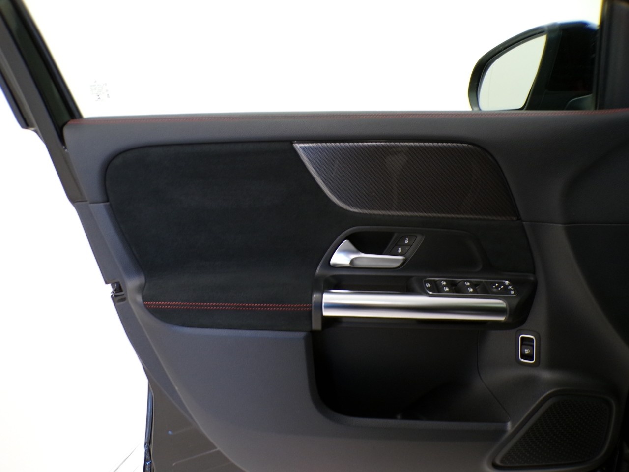 Mercedes GLA GLA 200 D Premium 8G-DCT - 11