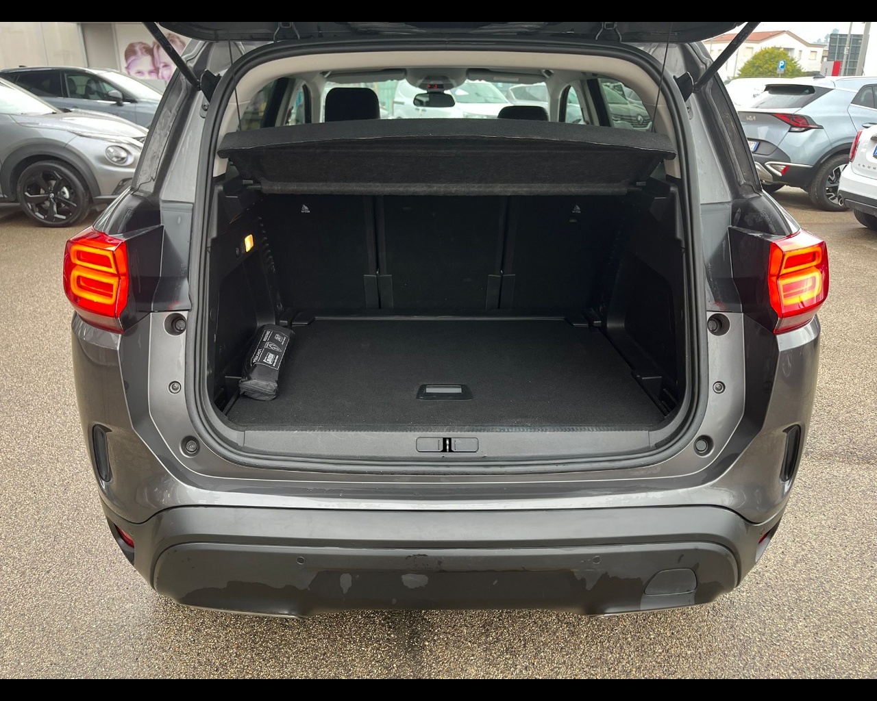 Foto CITROEN C5 Aircross 1.5 bluehdi Shine s&s 130cv eat8 