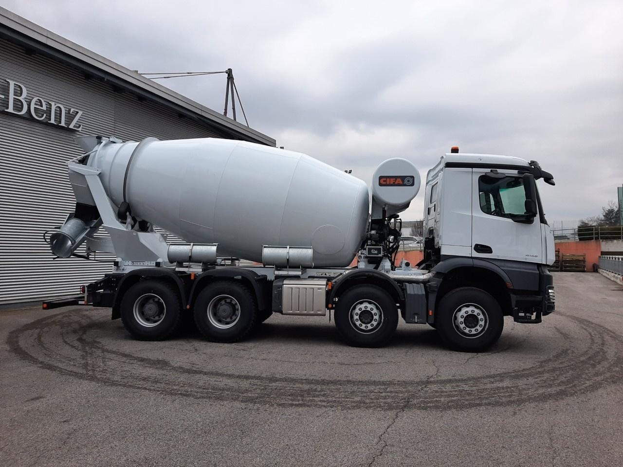 Mercedes Arocs Arocs  4148 B - 5