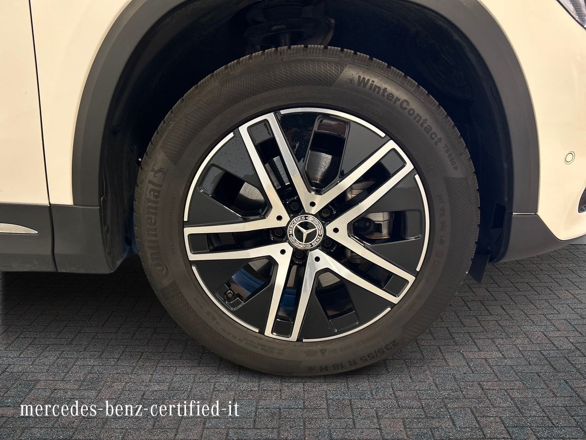Mercedes GLA GLA 180 D Sport Plus 8G-DCT - 17