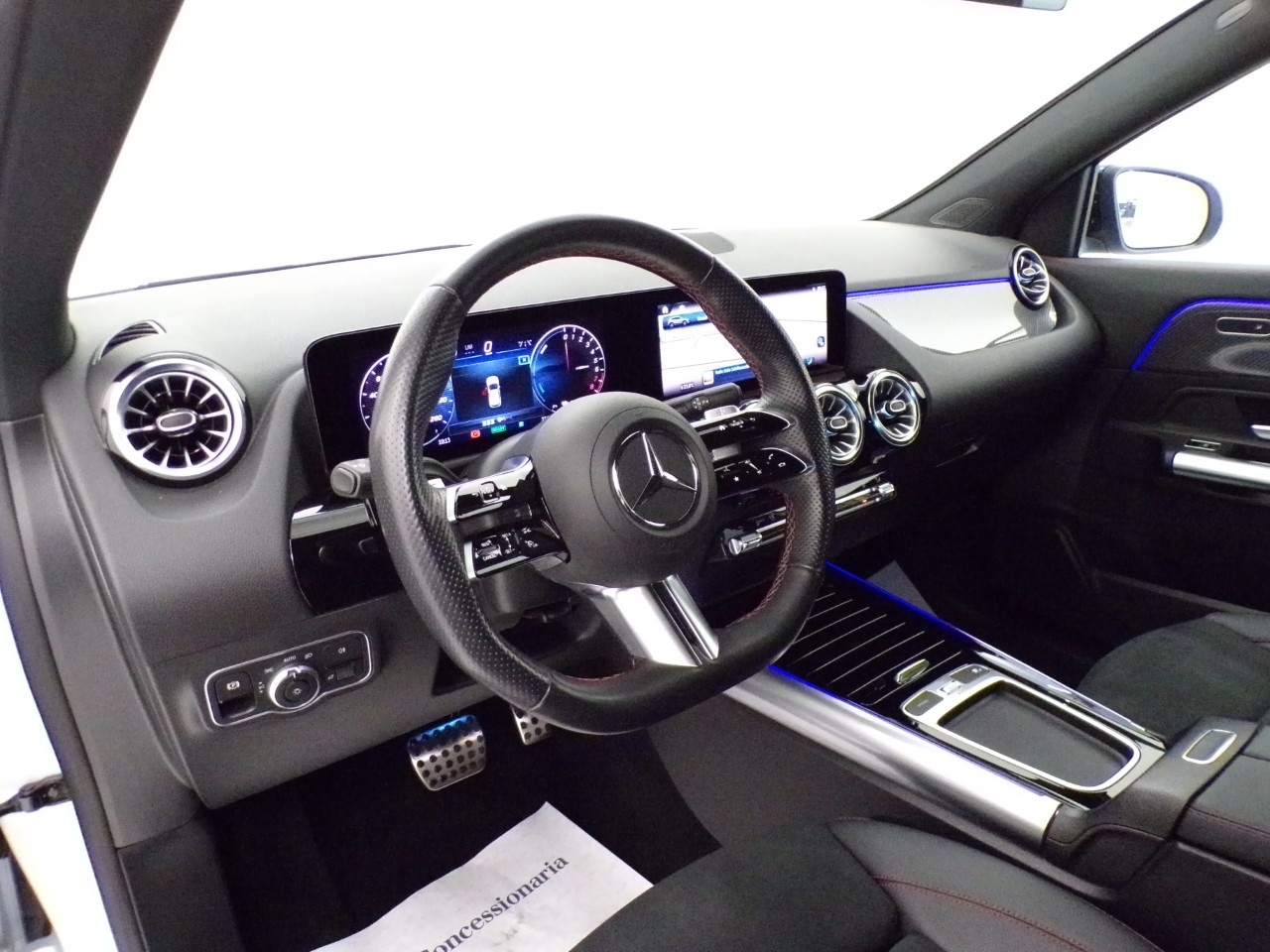 Mercedes  GLA 250 e Plug-In-Hybrid AMG Line Advanced Plus 8G-DCT - 12