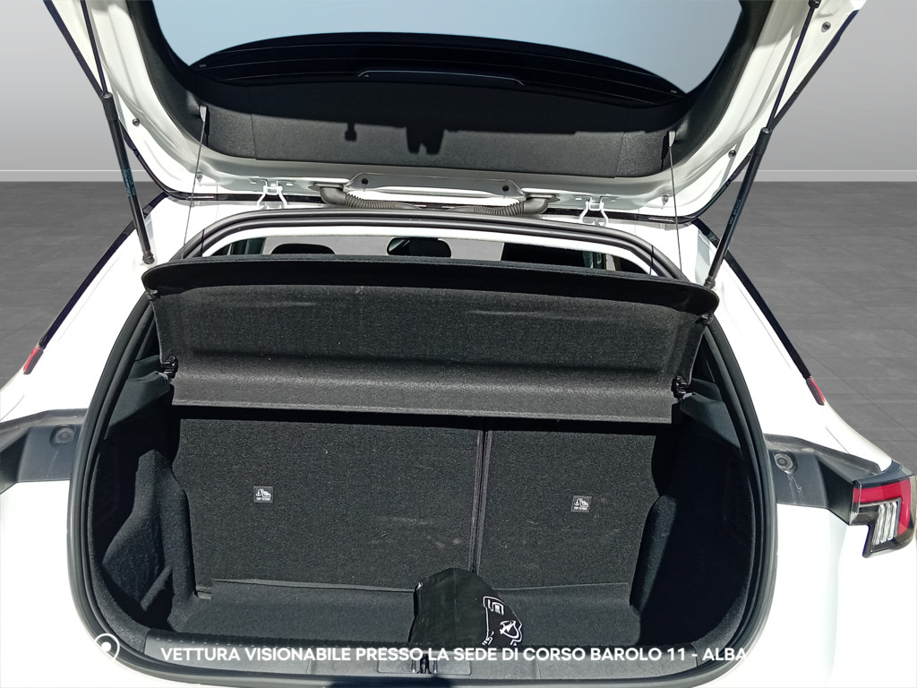 Panoramica 6° Immagine Veicolo