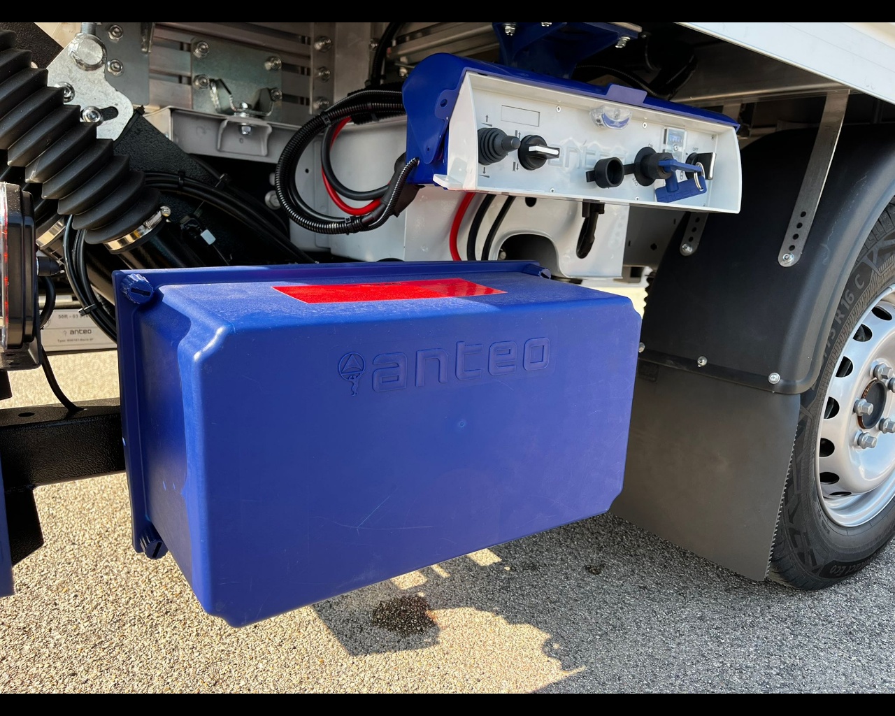 Foto NISSAN INTERSTAR CC H1L3P3 35Q 150CV EVIE MITTAS CABINA SINGOLA