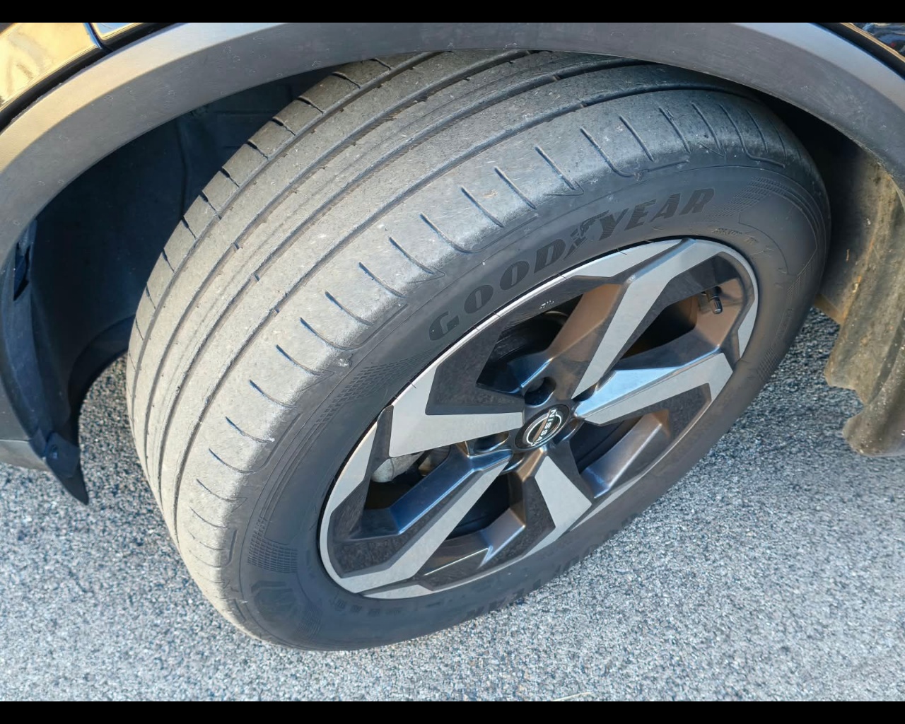 Foto NISSAN Qashqai 1.3 mhev N-Connecta 2wd 158cv xtronic