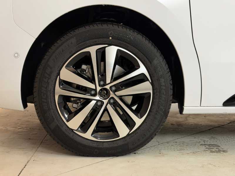 Nuovo Traveller - Bhdi 180 Eat8 Business Vip Long