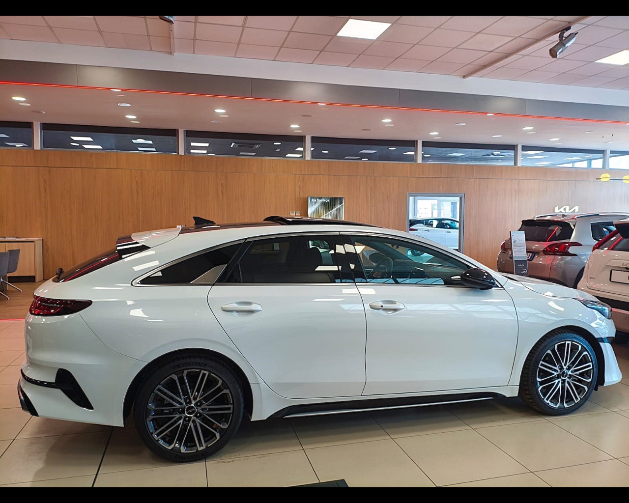 Foto KIA PROCEED MY25 1.5 TGDI DCT GT-LINE SEM