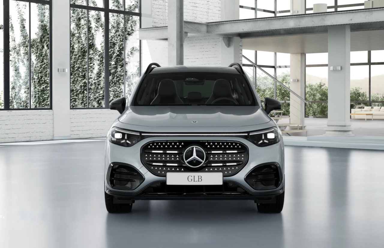 Mercedes-Benz GLB 250+ con tecnologia EQ