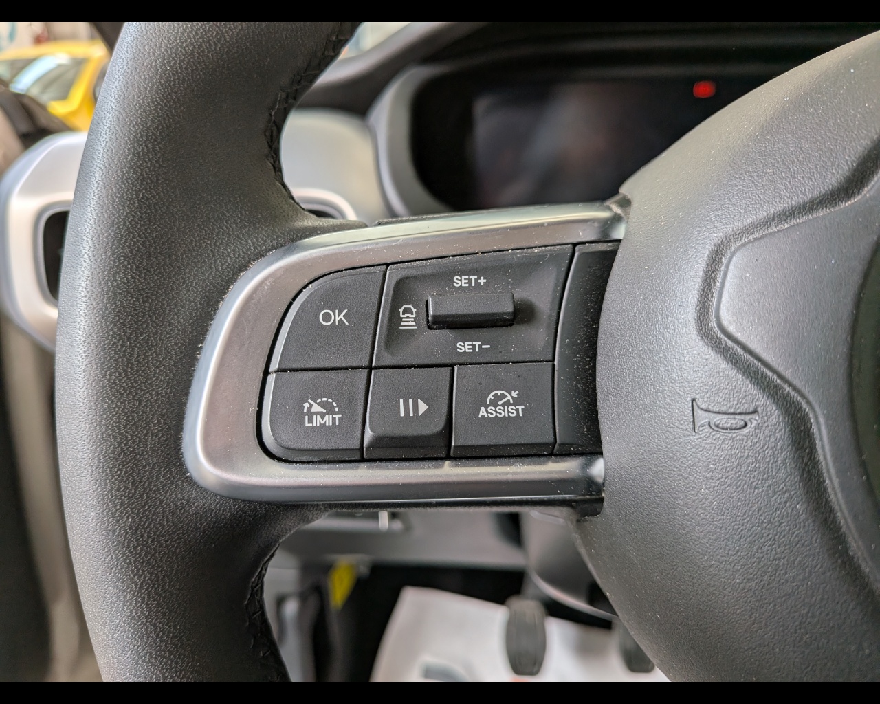 Foto JEEP Avenger 1.2 turbo Summit fwd 100cv