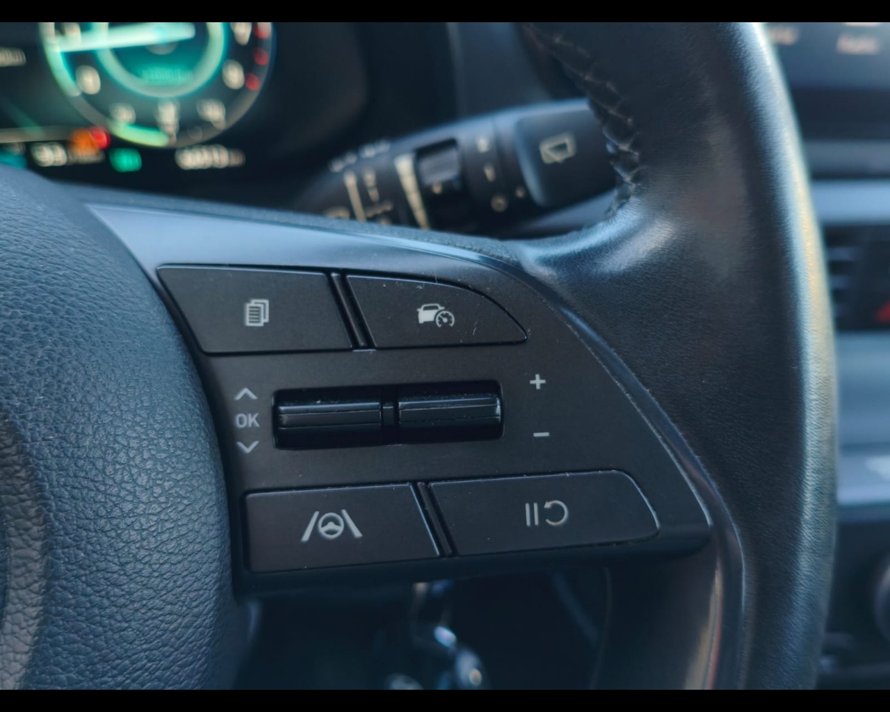 Foto HYUNDAI i20 1.0 t-gdi 48V Connectline imt