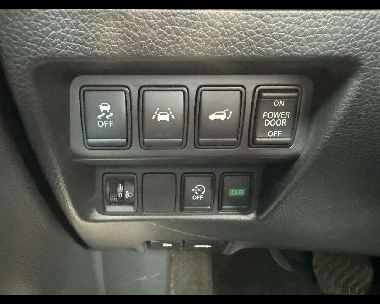 Foto NISSAN X-Trail 1.7 dci N-Connecta 4wd x-tronic my20