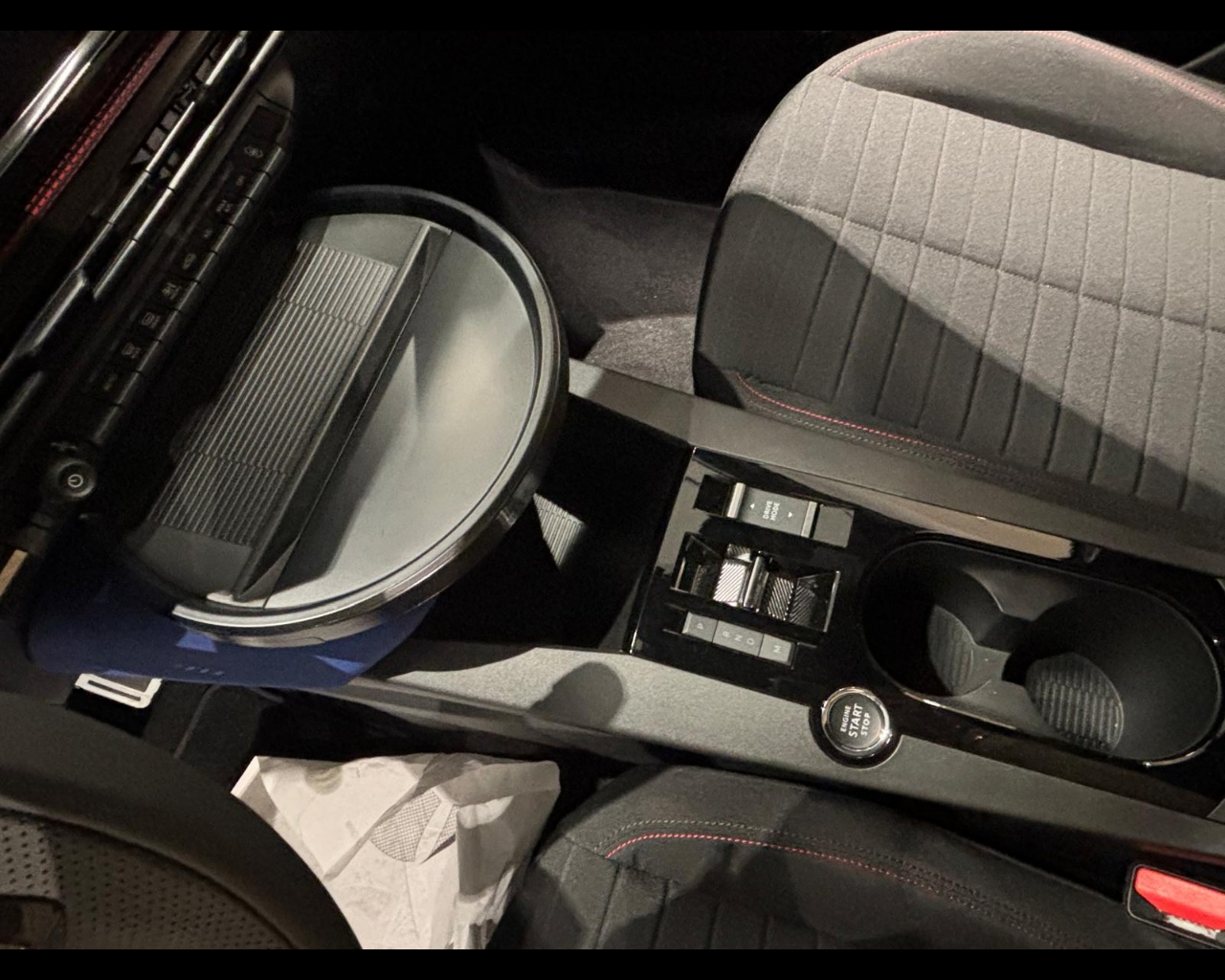 Foto LANCIA Nuova Ypsilon Ibrida Nuova Ypsilon Hf Line 1.2 110cv Ibrida