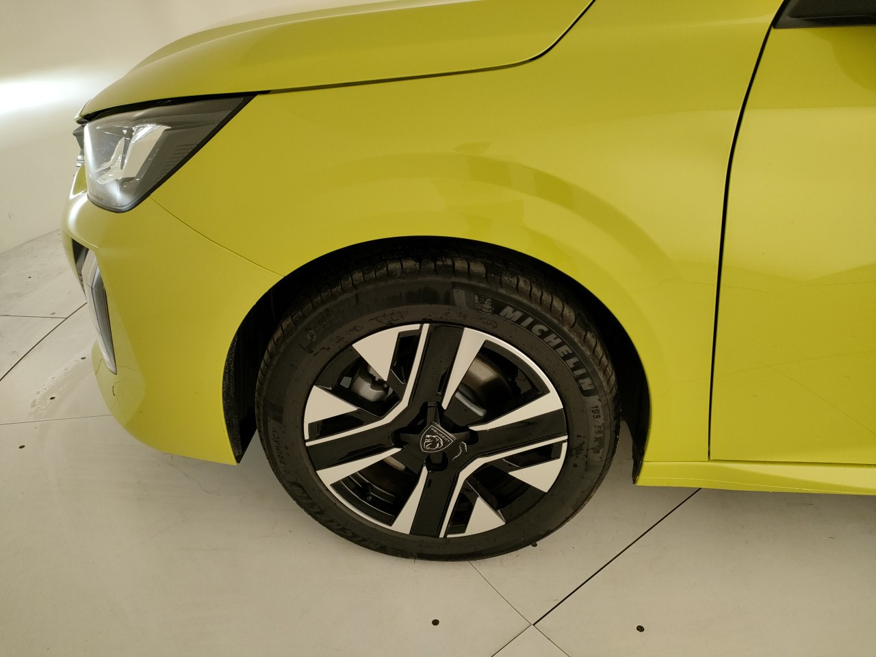 Peugeot 208 Nuovo Ibrido benzina 208 Porto Mantovano