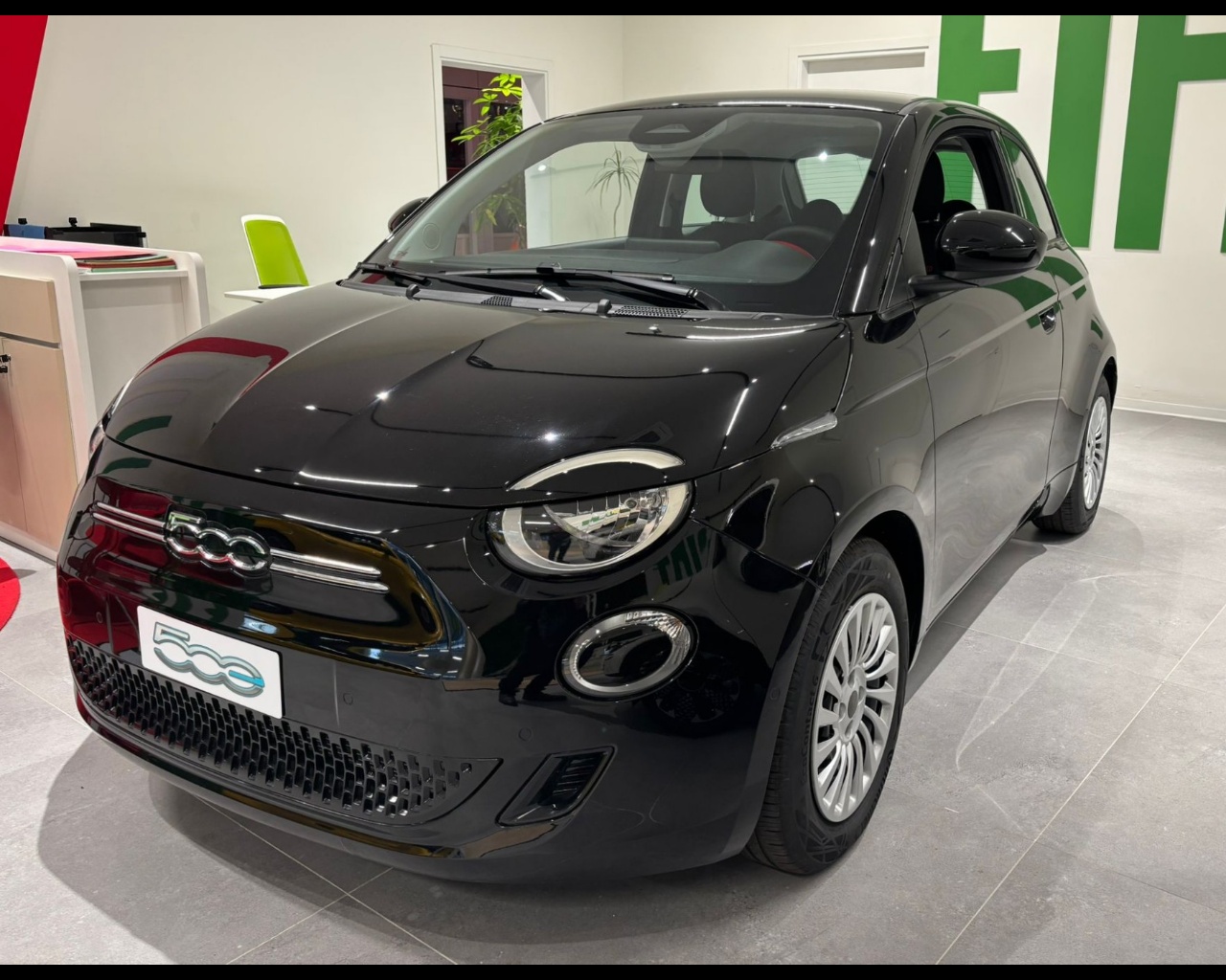 FIAT 500e Hatchback My25 500e - Red320 Berlina Usata