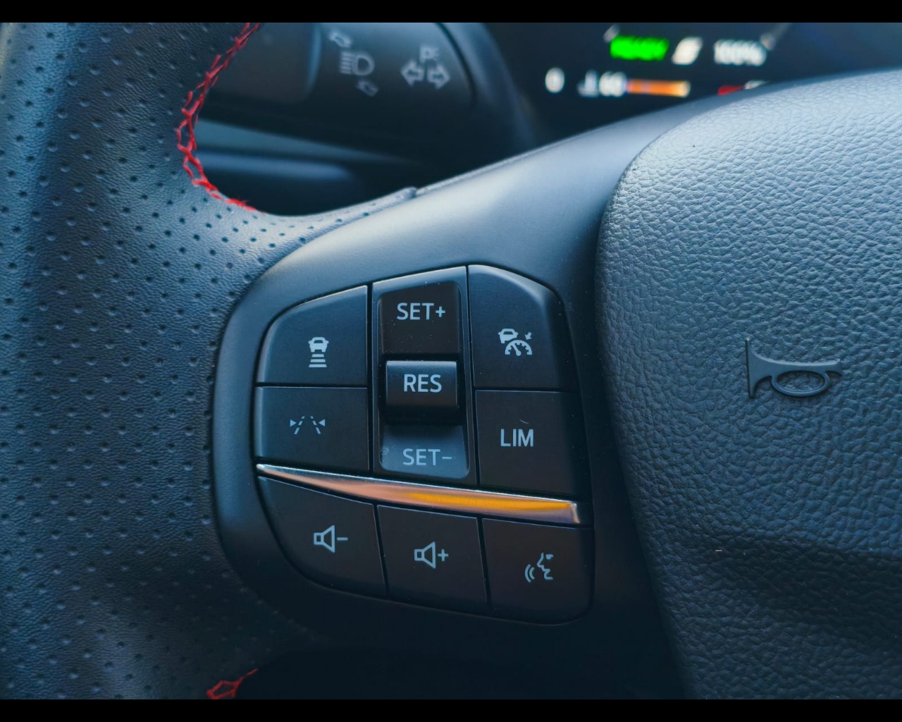 Foto FORD Kuga 2.5 full hybrid ST-Line X 2wd 190cv cvt