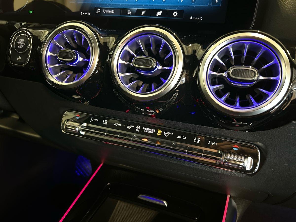 Mercedes GLA GLA 200 D Sport Plus 8G-DCT - 14