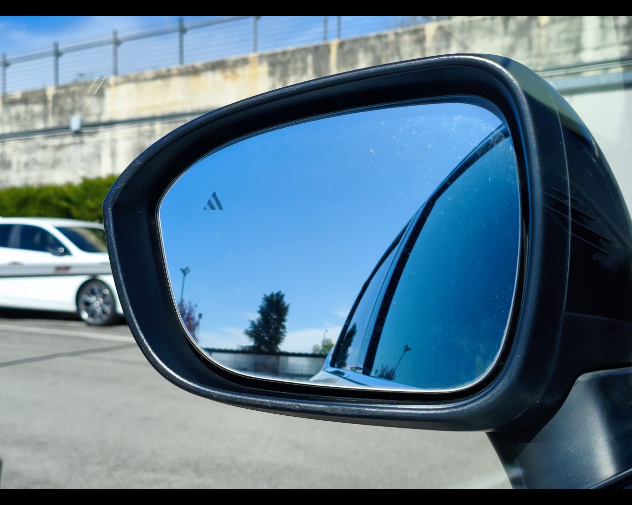 Foto NISSAN Qashqai 1.3 mhev Tekna 2wd 158cv xtronic