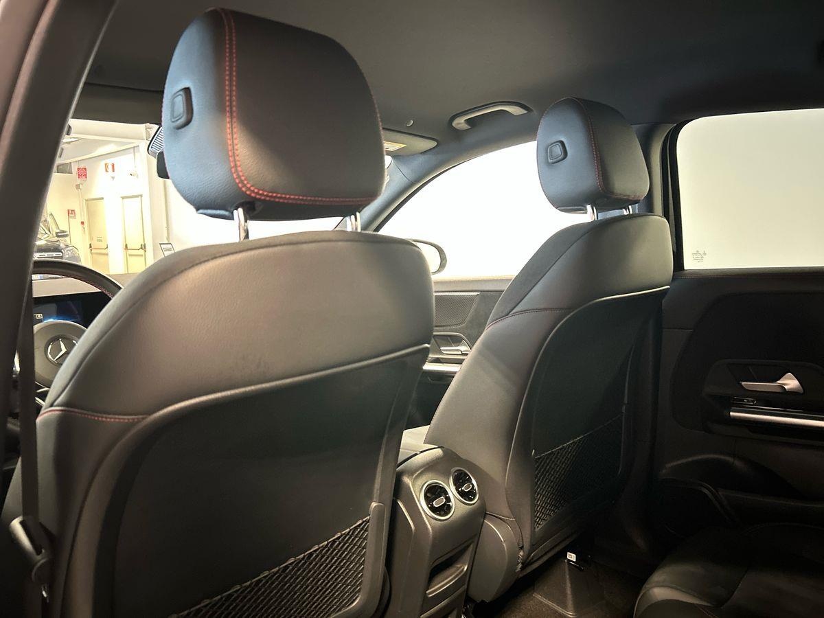 Mercedes GLA GLA 200 D Premium 4Matic 8G-DCT - 18