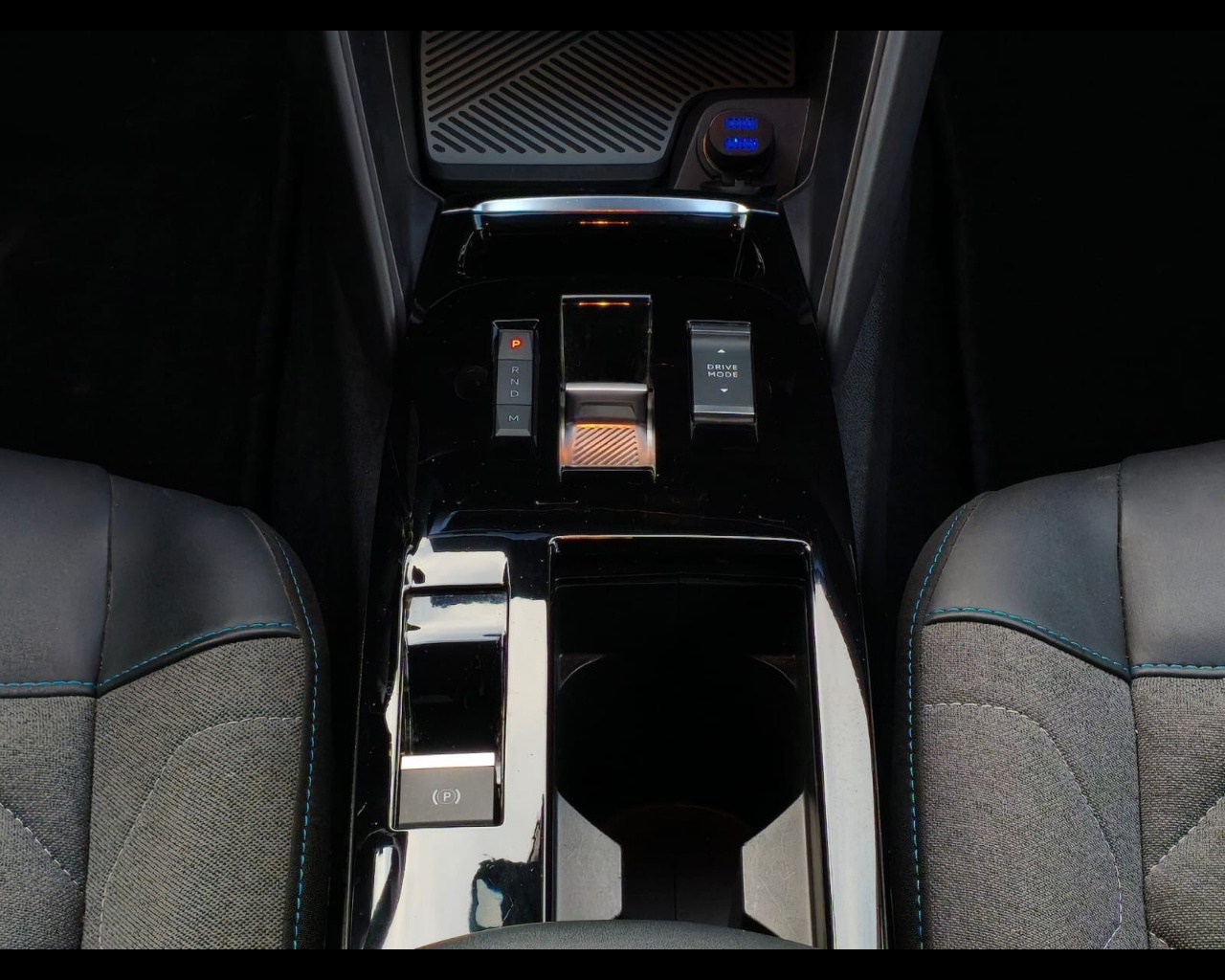 Foto CITROEN C4 1.5 bluehdi Feel Pack s&s 130cv eat8