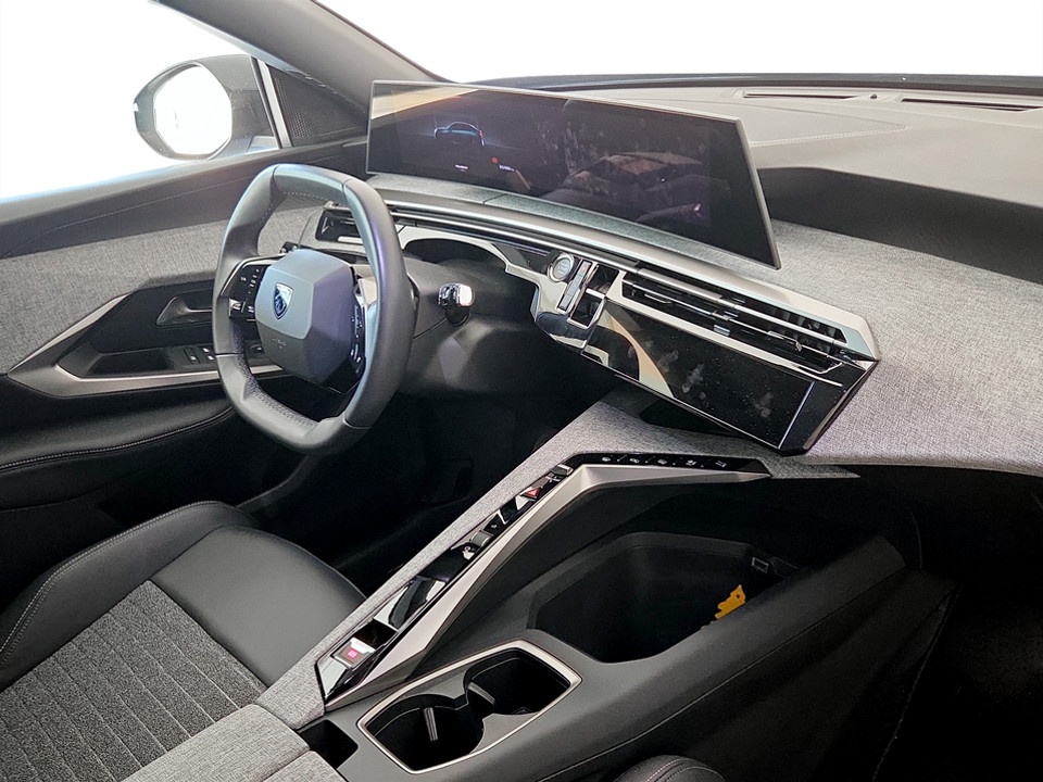 PEUGEOT 3008 1.2 hybrid Allure 145cv e-dcs6 Ibrida usato - 12