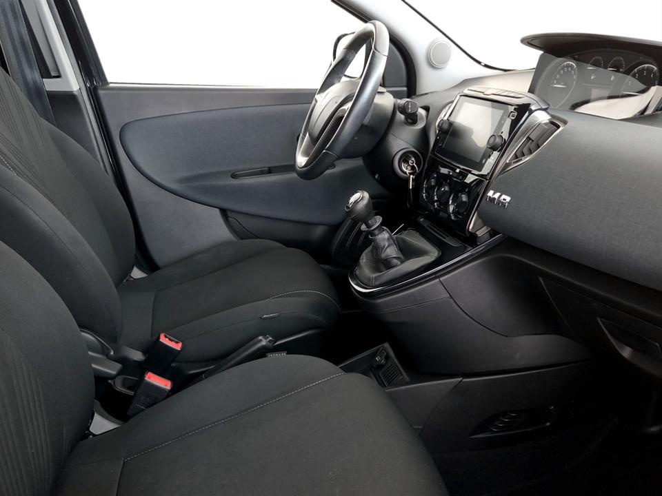 LANCIA Ypsilon 1.0 firefly hybrid Gold s&s 70cv Ibrida usato - 13