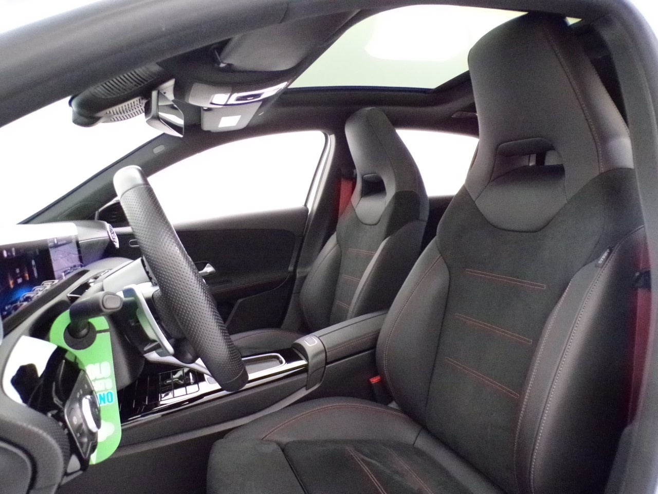 Mercedes-AMG Classe A AMG 35 AMG Line Premium 4Matic Speedshift DCT AMG 8G - 12