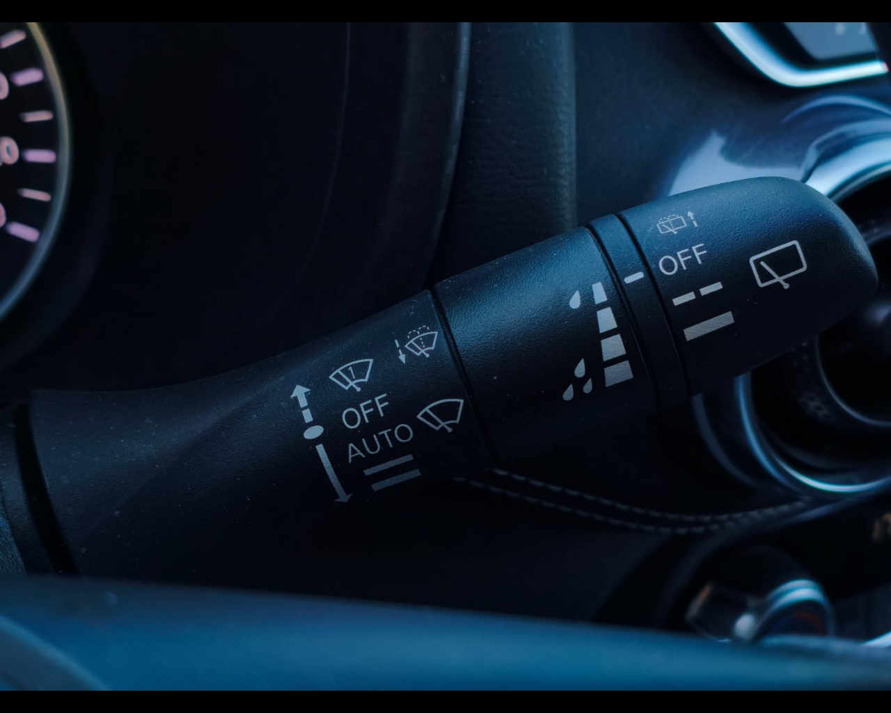 Foto NISSAN Juke 1.6 hev N-Connecta