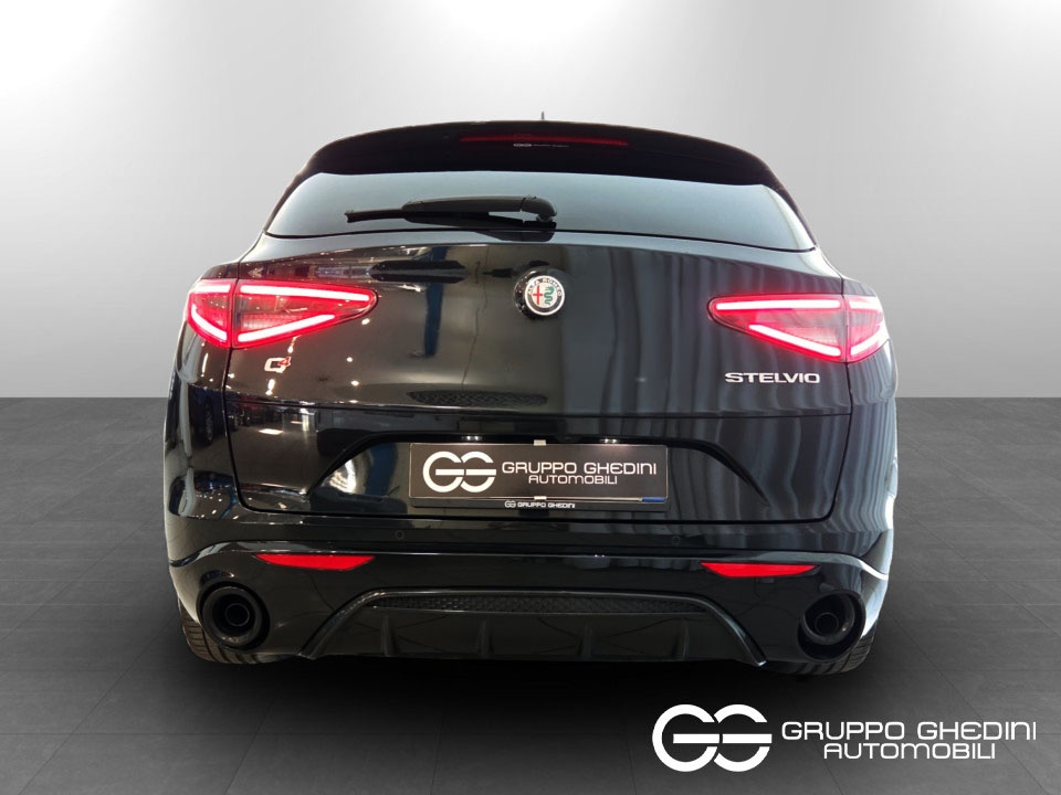 ALFA ROMEO Stelvio 2.2 t Veloce Q4 210cv auto Diesel usato - 4