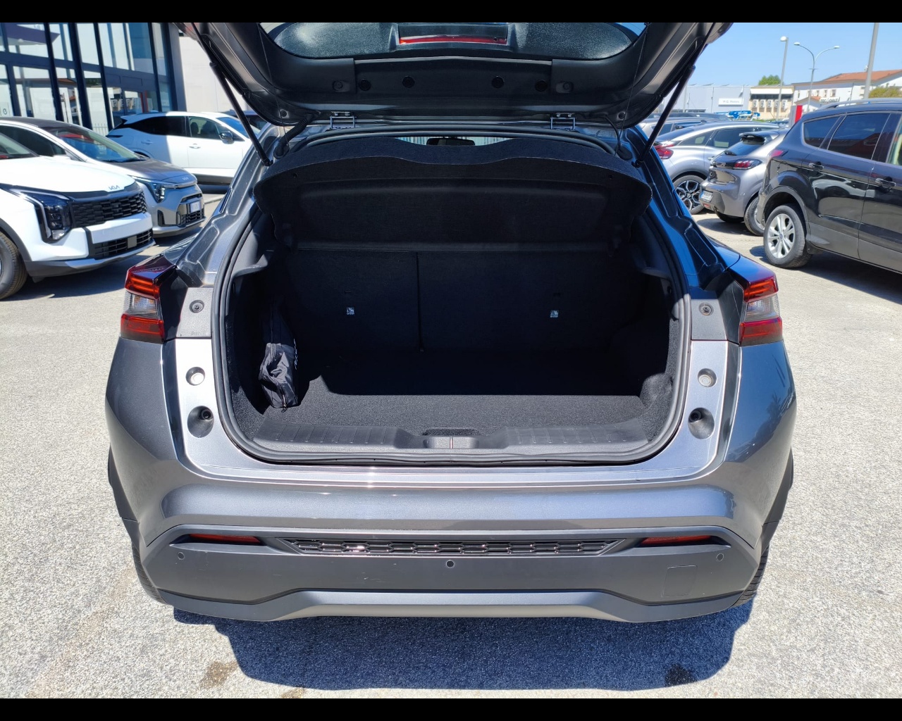 Foto NISSAN Juke 1.0 dig-t N-Design 114cv dct