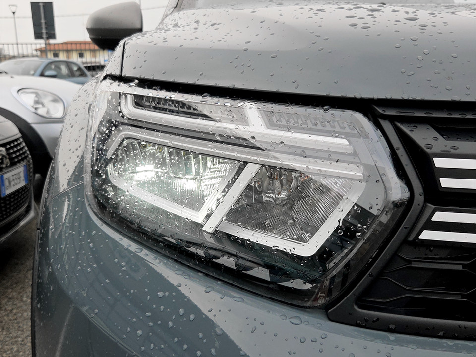 DACIA Duster 1.0 tce Journey UP Gpl 4×2 100cv GPL usato - 21