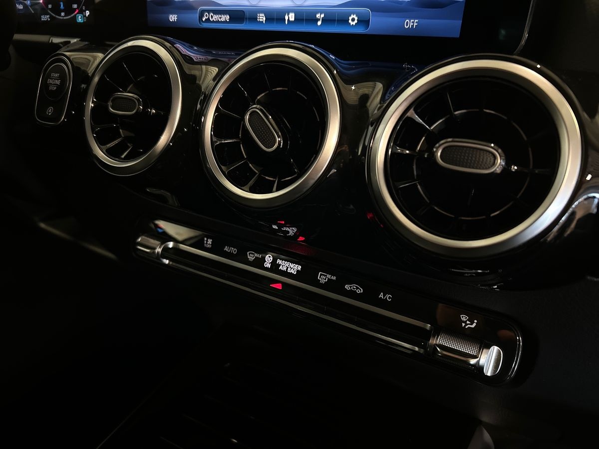 Mercedes GLA GLA 180 d Progressive Advanced auto - 14