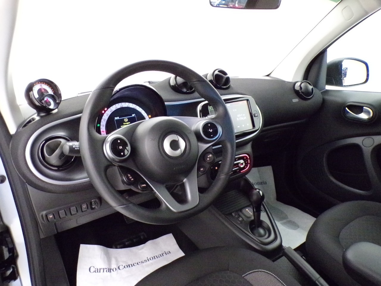 smart fortwo fortwo 22kW EQ Passion - 11