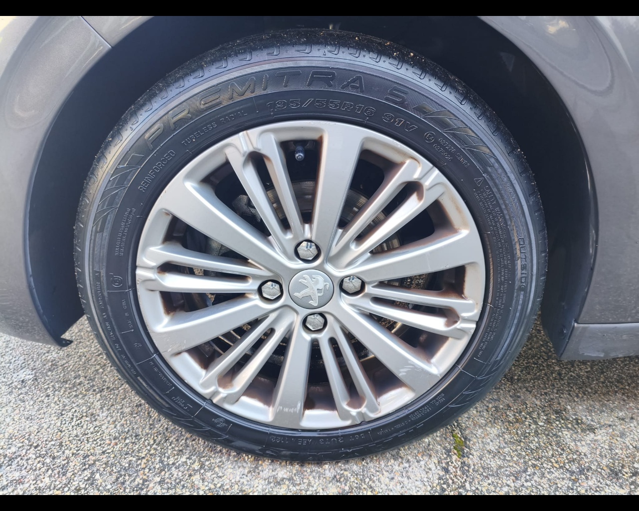 Foto PEUGEOT 208 5p 1.2 puretech Active 82cv