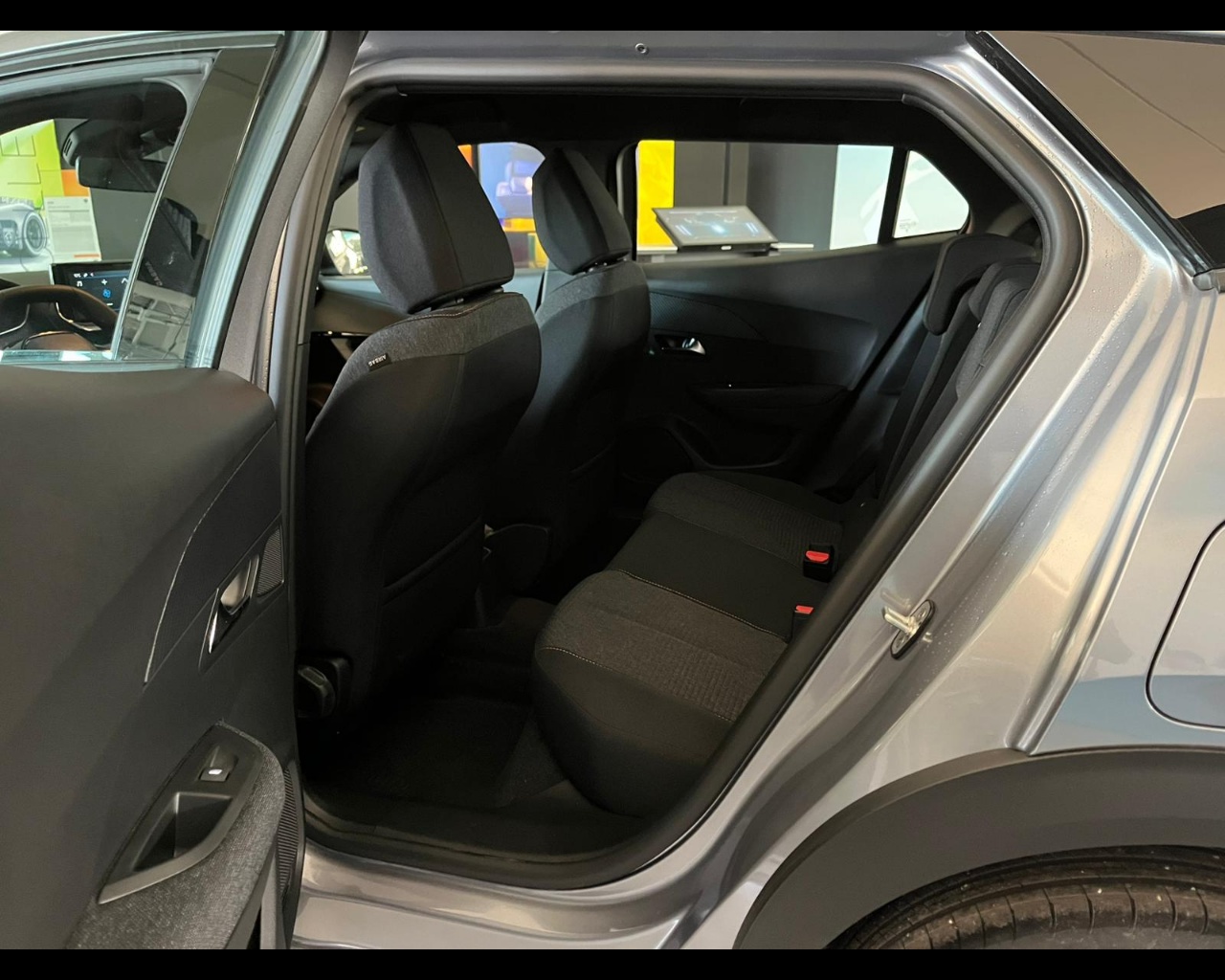 Foto PEUGEOT 2008 1.2 puretech Style s&s 100cv