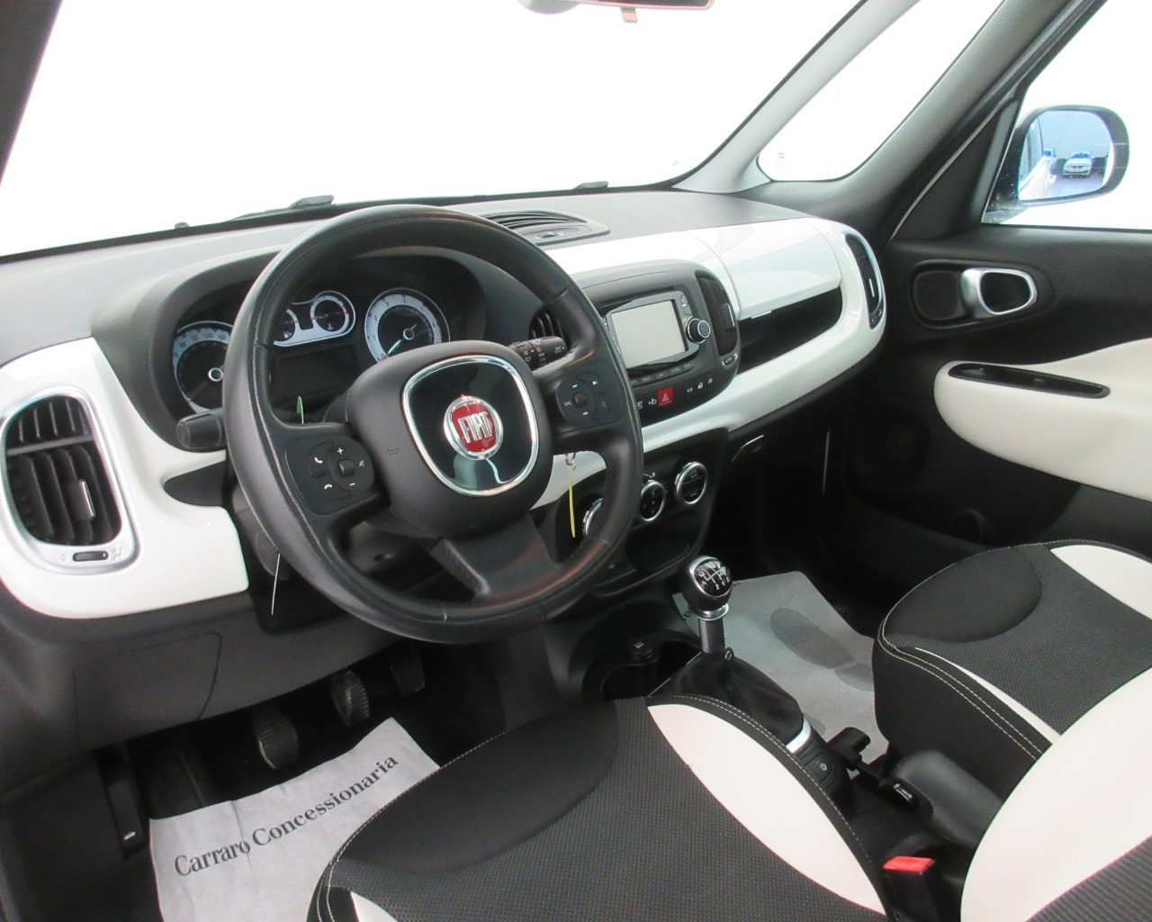 Fiat 500 500 L 1.6 Multijet 120cv Trekking - 12