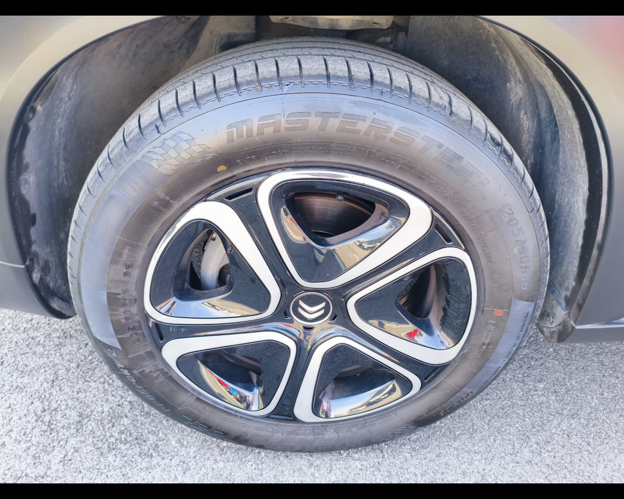 Foto CITROEN C3 Aircross 1.5 bluehdi Shine s&s 120cv eat6
