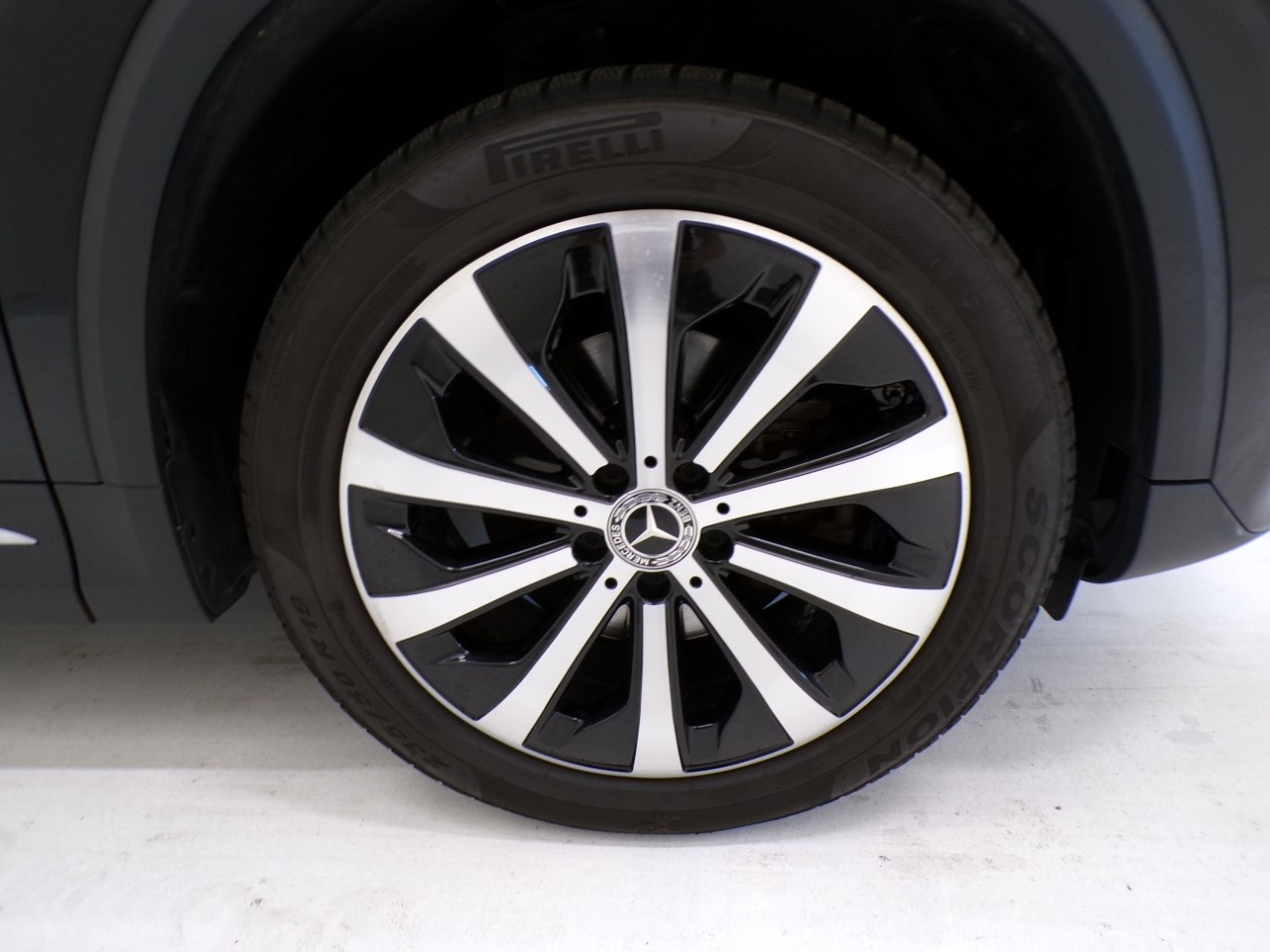 Mercedes GLA GLA 200 D Sport Plus 4Matic 8G-DCT - 4