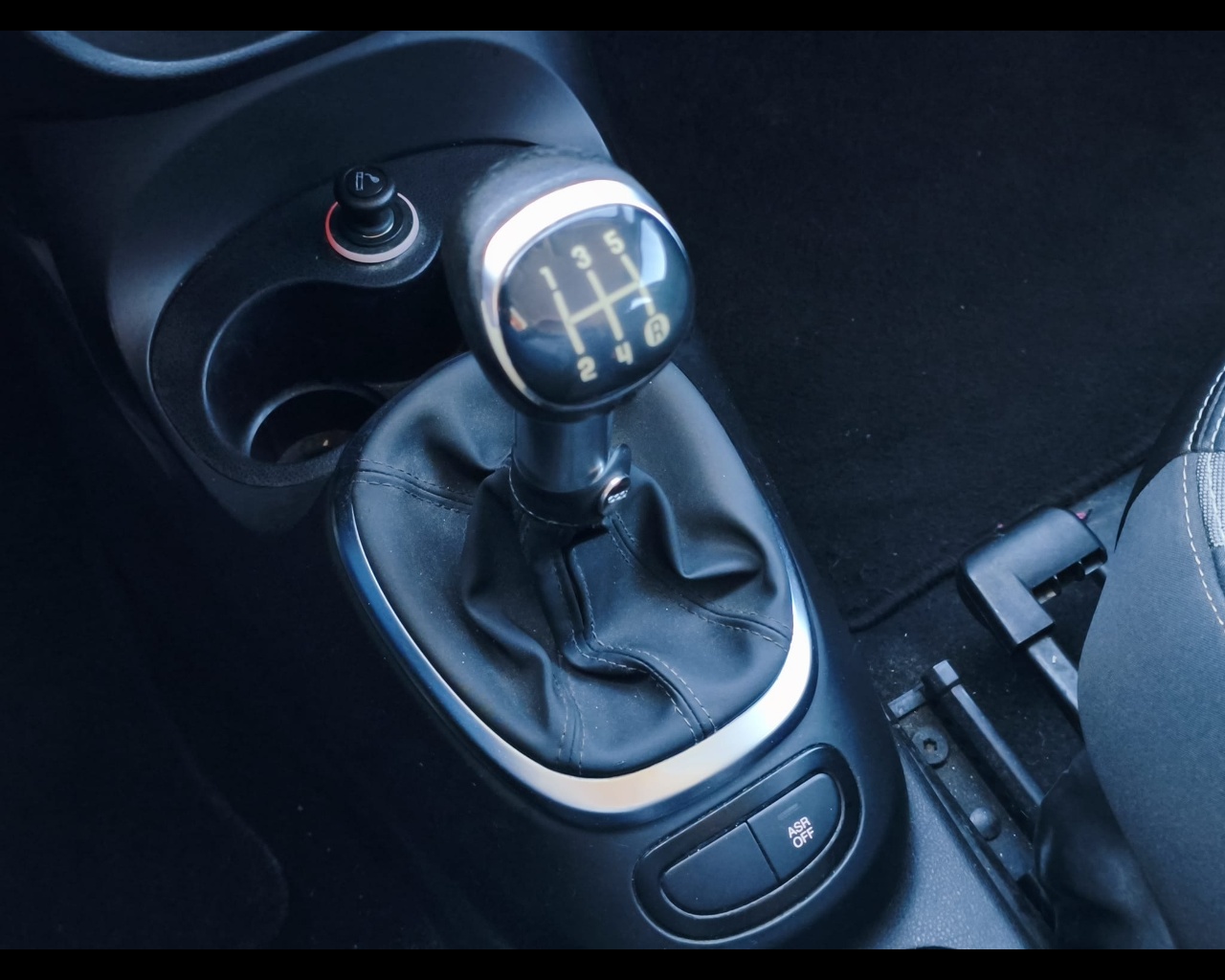 Foto FIAT 500L 1.3 mjt Pop Star 85cv