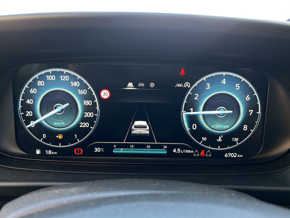 HYUNDAI i20 1.2 mpi Connectline Navi Pack 84cv mt Benzina usato - 8