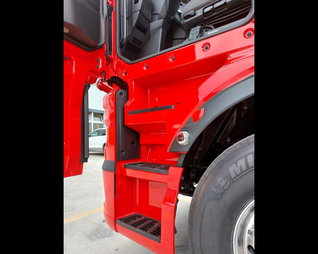 MAN TGX 18.520 4X2 LL SA 