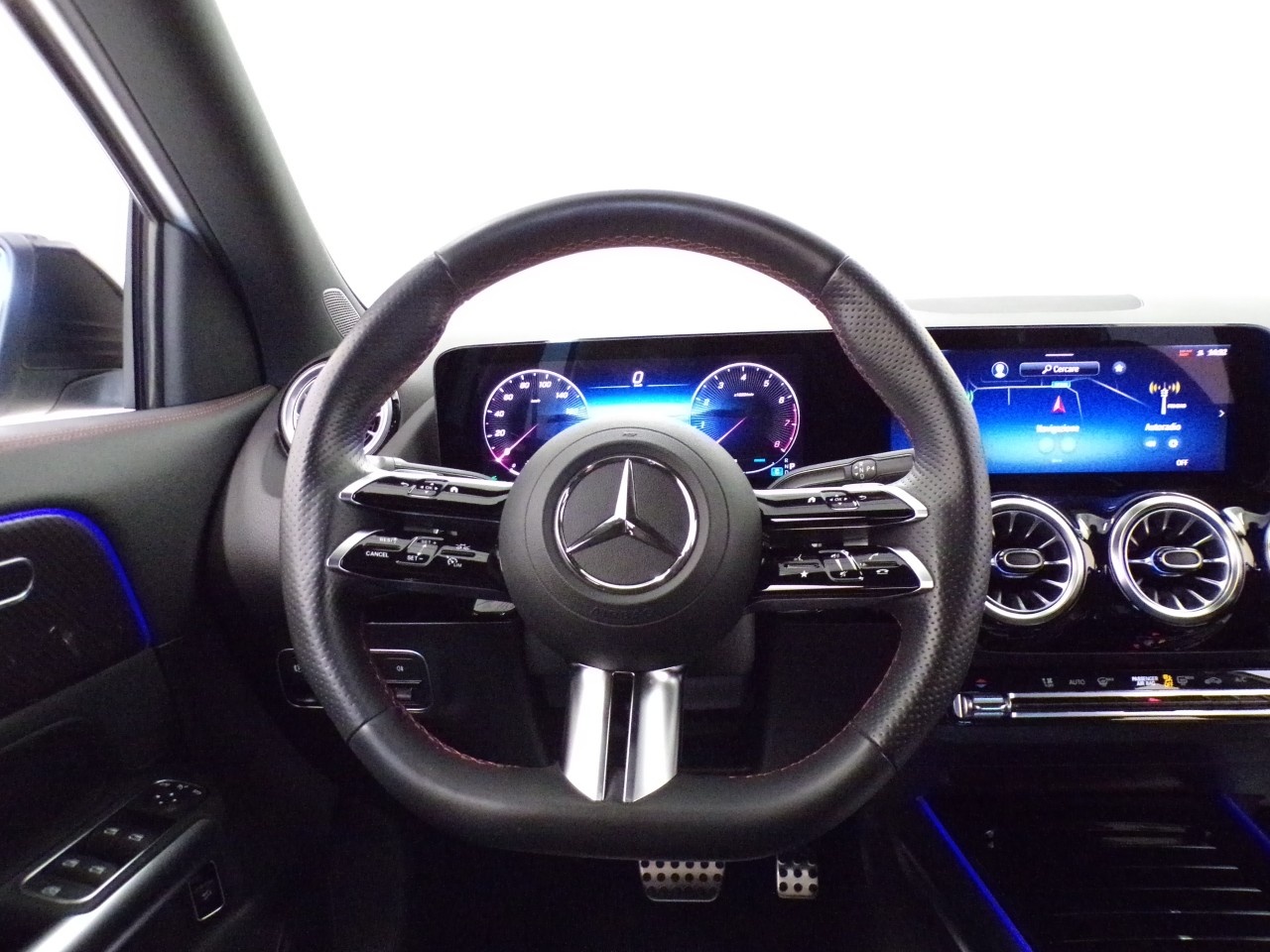 Mercedes  GLA 250 AMG Line Advanced Plus 4Matic 8G-DCT - 16