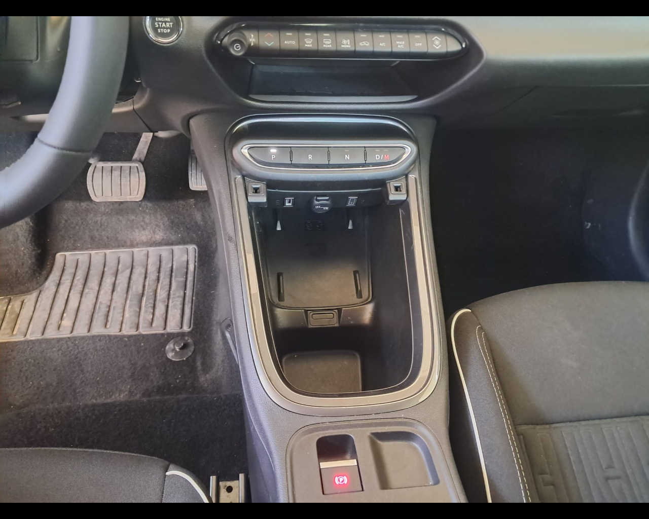 Foto FIAT 600 1.2 hybrid Pop 145cv auto