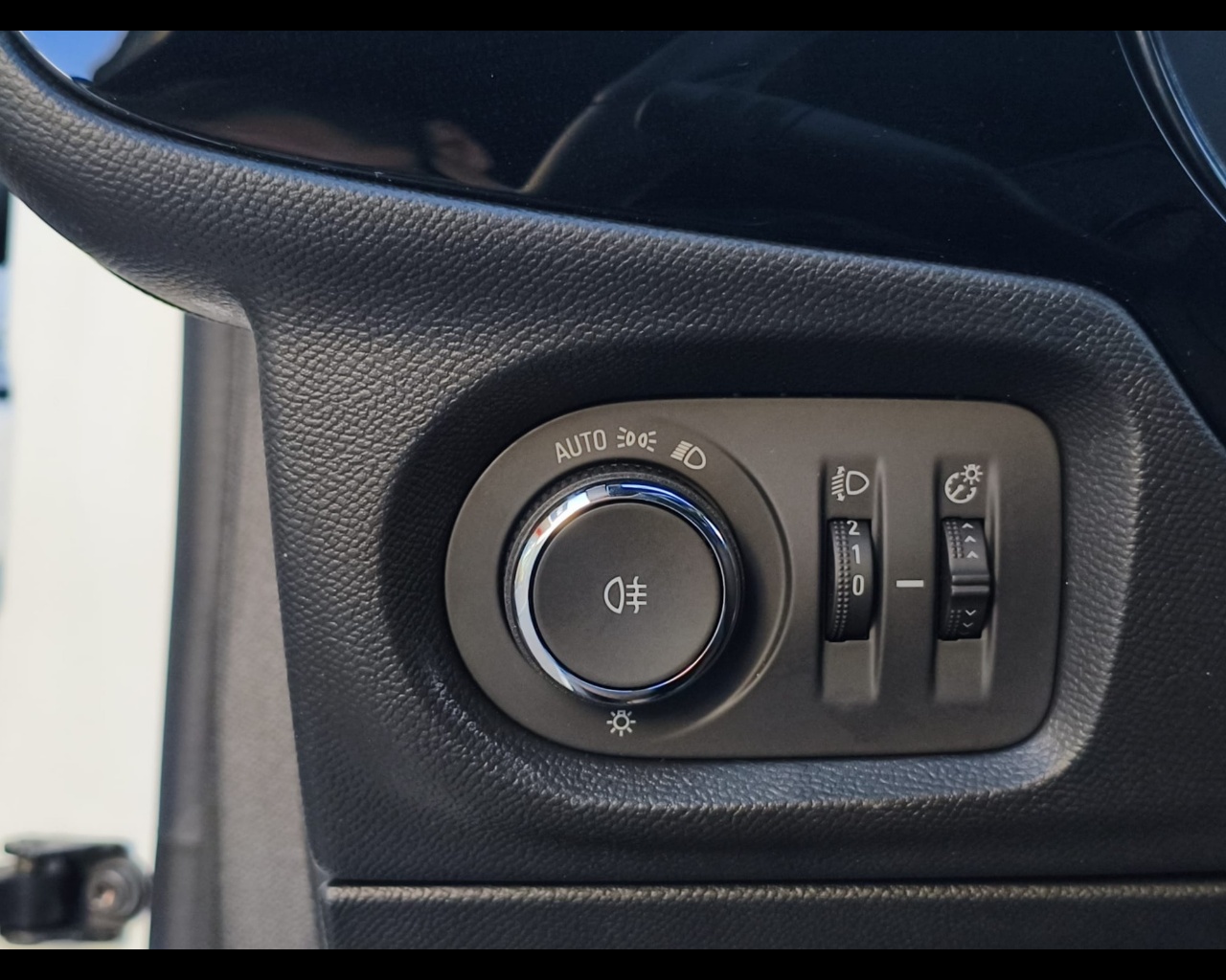 Foto OPEL Corsa 1.2 hybrid GS 100cv dct6