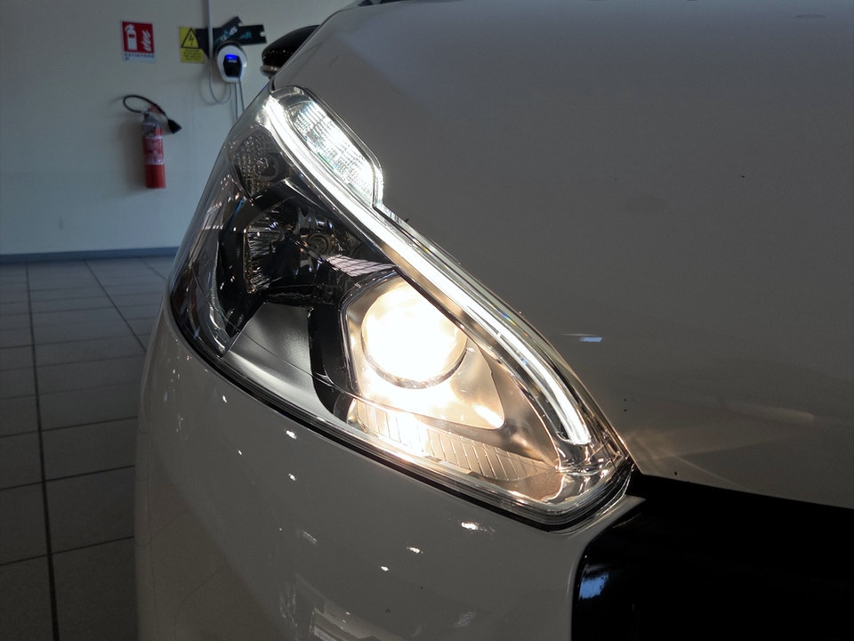 PEUGEOT 208 5p 1.5 bluehdi GT Line s&s 100cv Diesel usato - 20