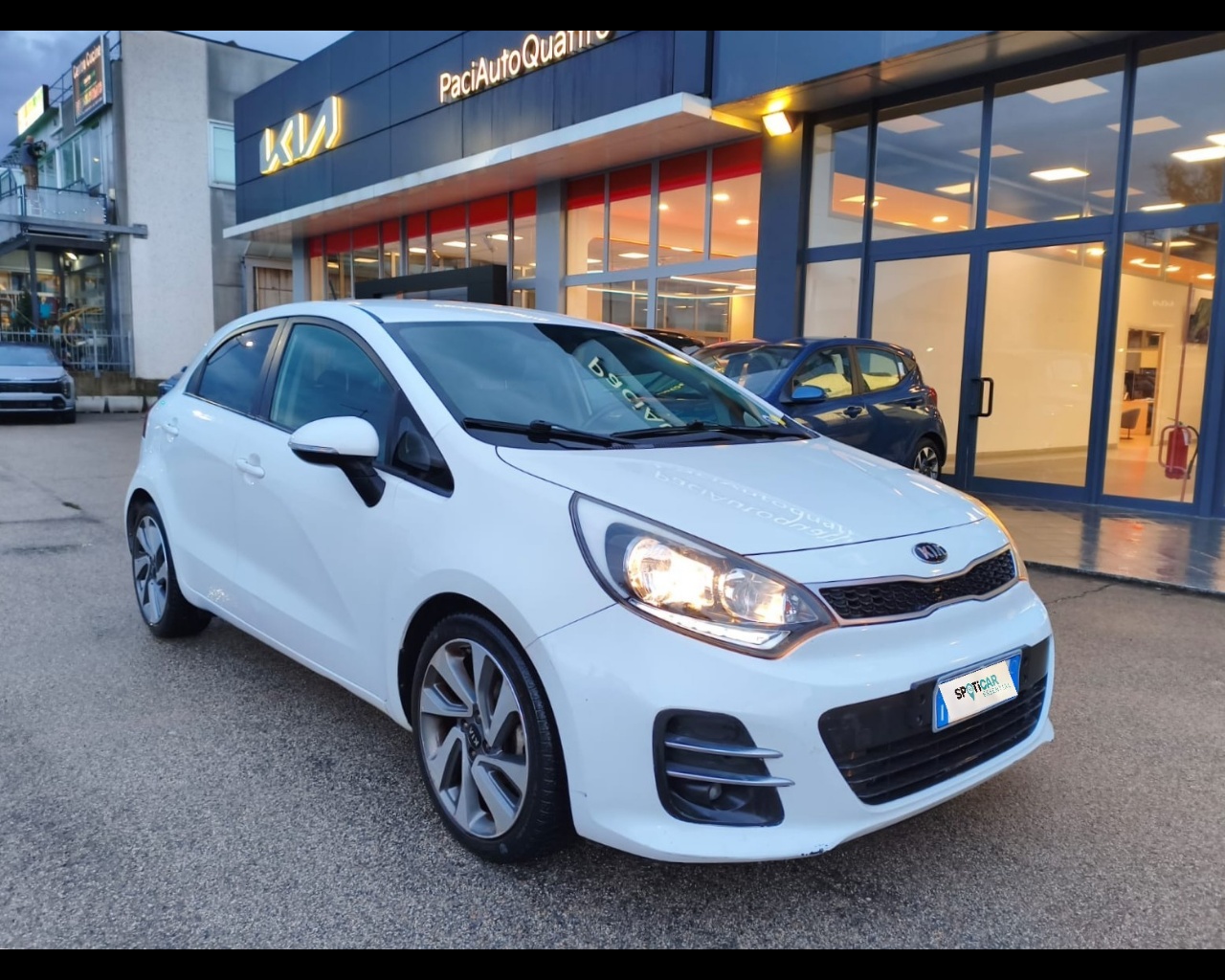 Foto KIA Rio 5p 1.2 Cool eco Gpl