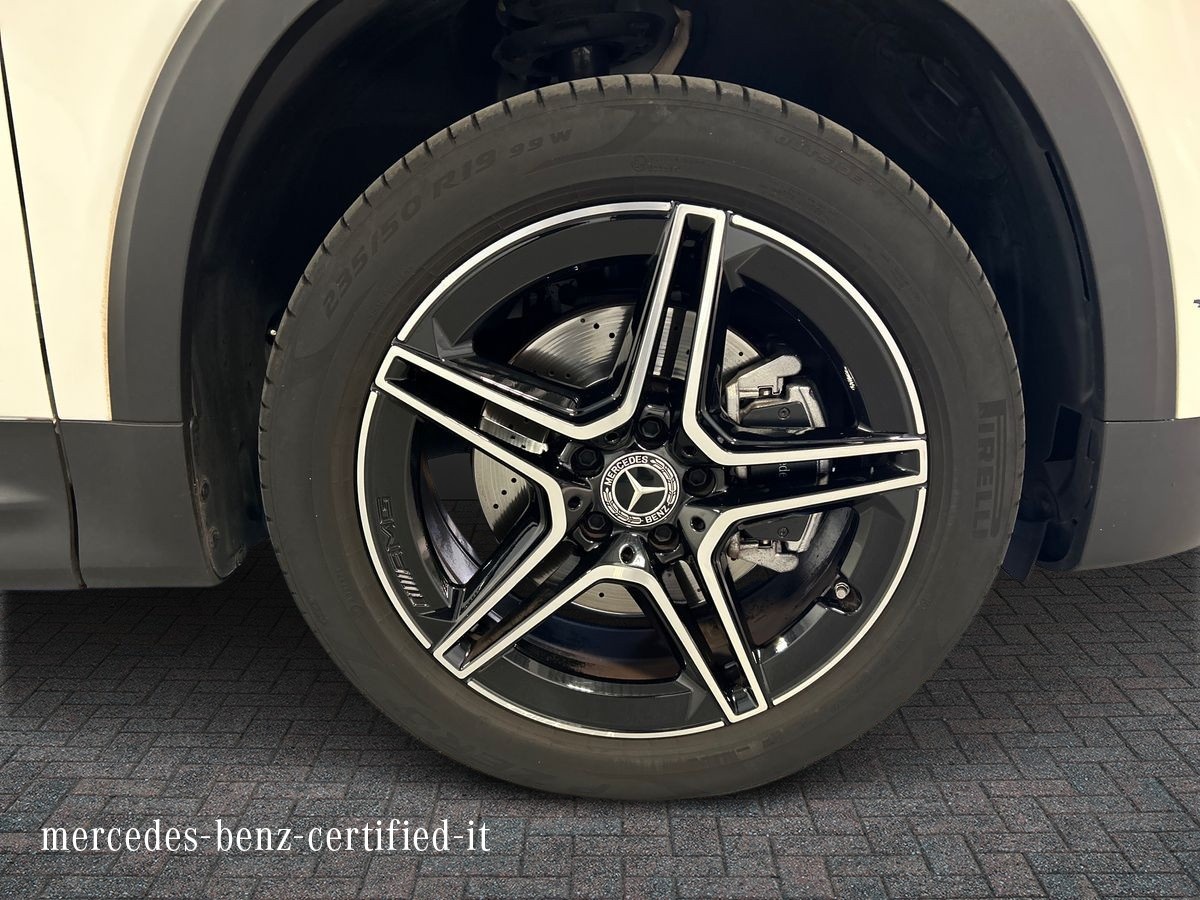 Mercedes GLB GLB 180 D Premium 8G-DCT - 17