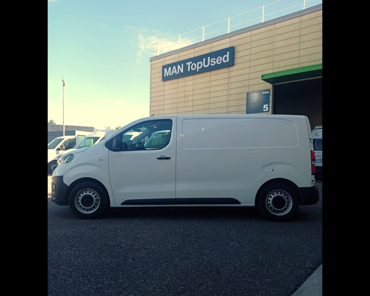 TOYOTA PROACE